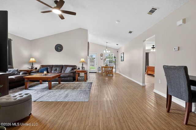 3723 Springwood Lane, Ocean Springs, MS 39564
