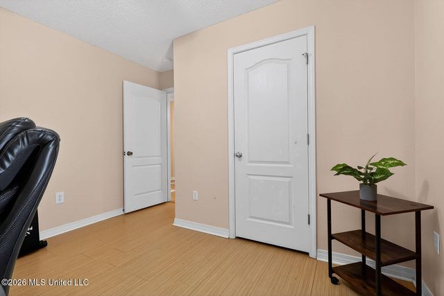 3723 Springwood Lane, Ocean Springs, MS 39564