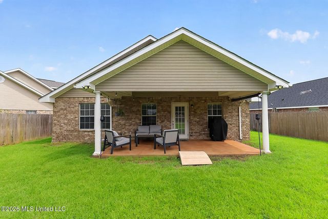 3723 Springwood Lane, Ocean Springs, MS 39564