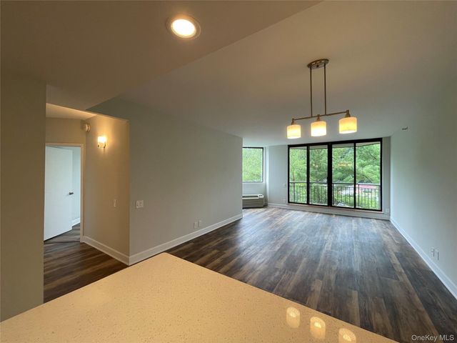 50 E Hartsdale Avenue 2H, Hartsdale, NY 10530