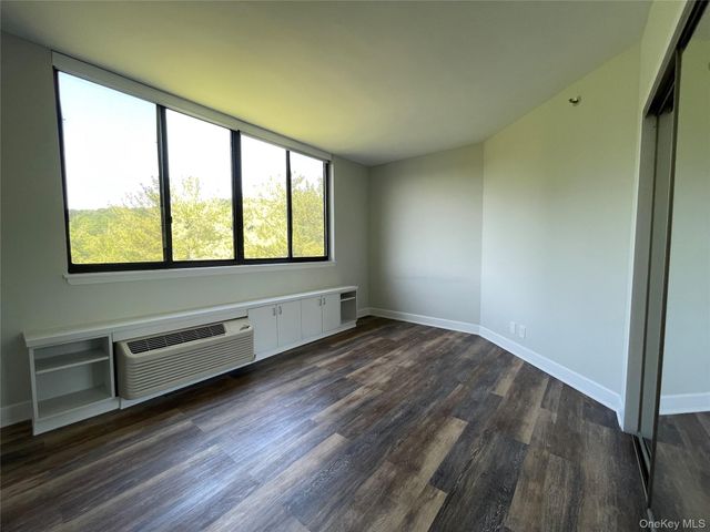 50 E Hartsdale Avenue 2H, Hartsdale, NY 10530