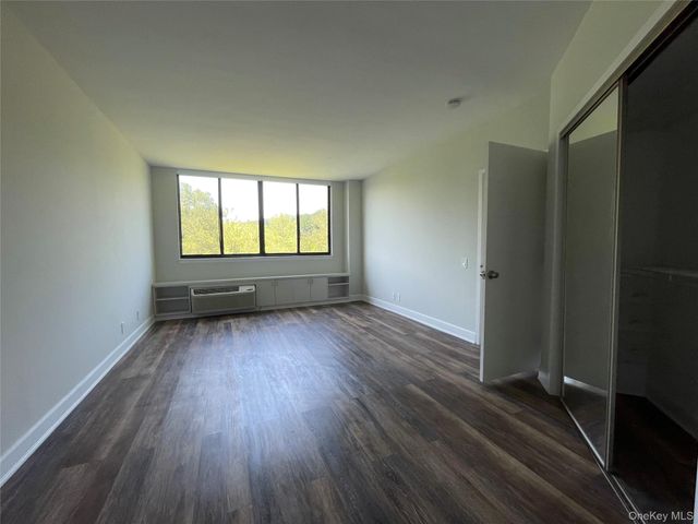 50 E Hartsdale Avenue 2H, Hartsdale, NY 10530