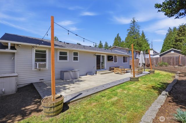 15305 47th Place W, Lynnwood, WA 98087
