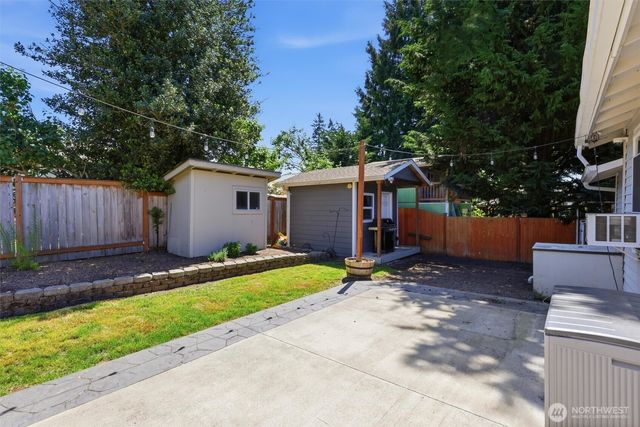 15305 47th Place W, Lynnwood, WA 98087