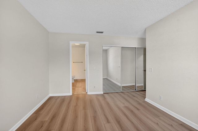 6695 Via Regina, Boca Raton, FL 33433