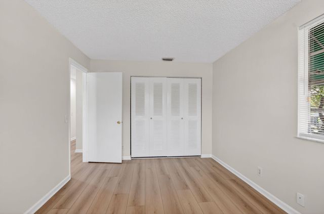 6695 Via Regina, Boca Raton, FL 33433