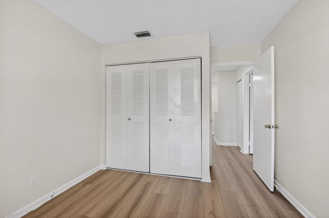 6695 Via Regina, Boca Raton, FL 33433