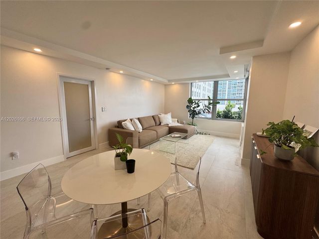 2899 Collins Ave 424, Miami Beach, FL 33140