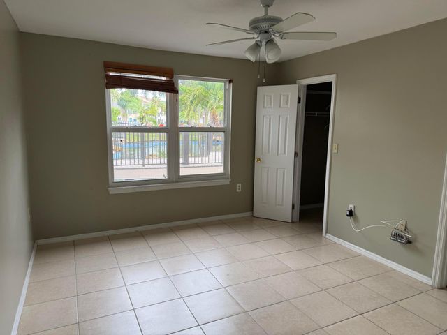 2307 N CONGRESS Avenue 17, Boynton Beach, FL 33426