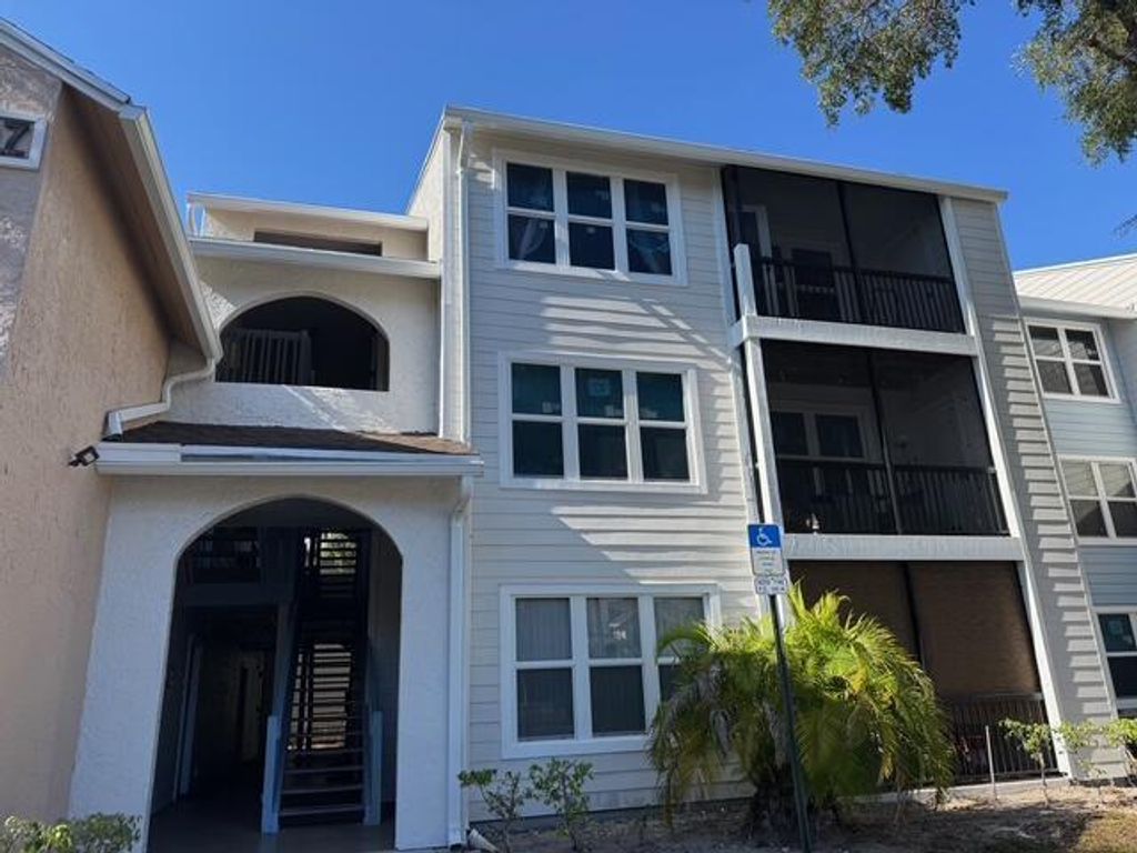 2307 N CONGRESS Avenue 17, Boynton Beach, FL 33426