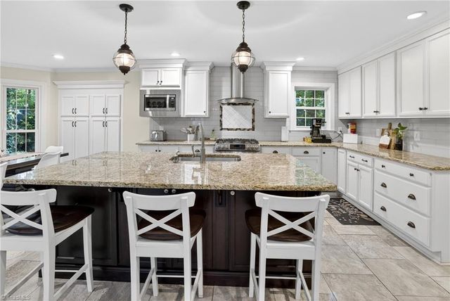 4625 Country Woods Lane, Greensboro, NC 27410