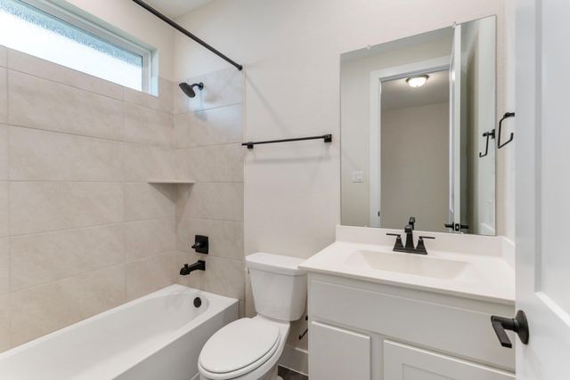 8143 Fenway Heights Dr, The Woodlands, TX 77389