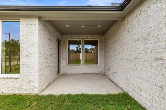 8143 Fenway Heights Dr, The Woodlands, TX 77389