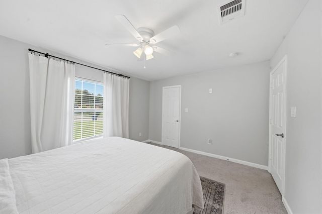 1534 3rd Avenue N, Texas City, TX 77590