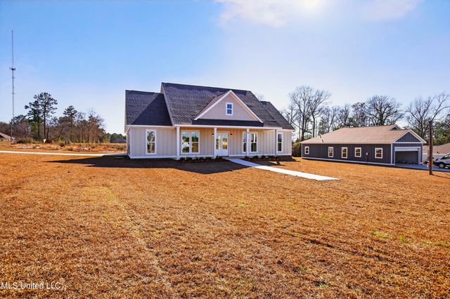 3 Shadow Wood Drive, Mchenry, MS 39561