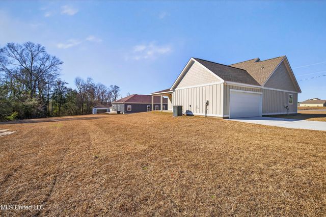 3 Shadow Wood Drive, Mchenry, MS 39561