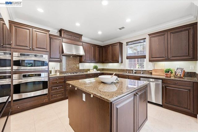 3587 Colchester Lane, Dublin, CA 94568