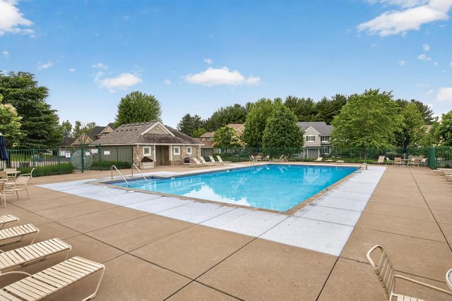 6030 Lanewood Lane N, Plymouth, MN 55446