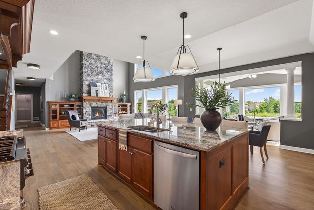 6030 Lanewood Lane N, Plymouth, MN 55446
