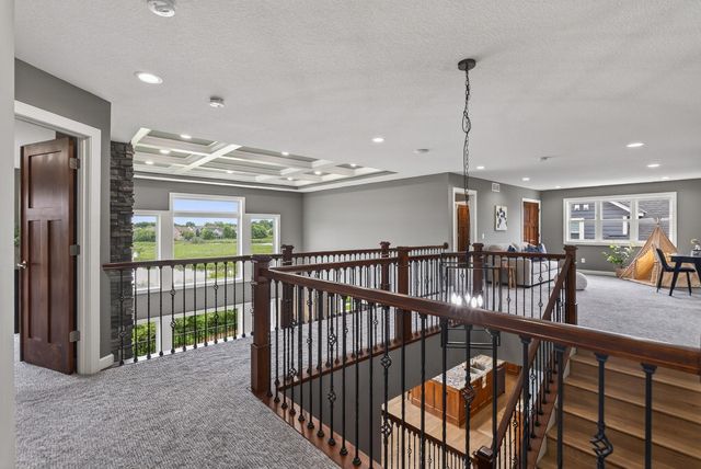 6030 Lanewood Lane N, Plymouth, MN 55446