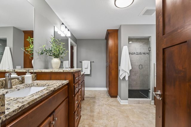 6030 Lanewood Lane N, Plymouth, MN 55446