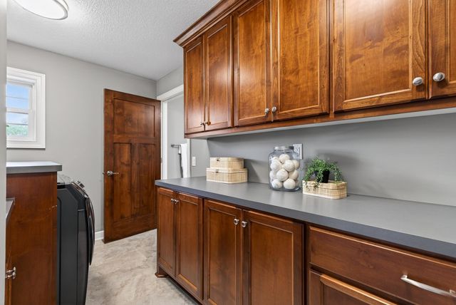 6030 Lanewood Lane N, Plymouth, MN 55446