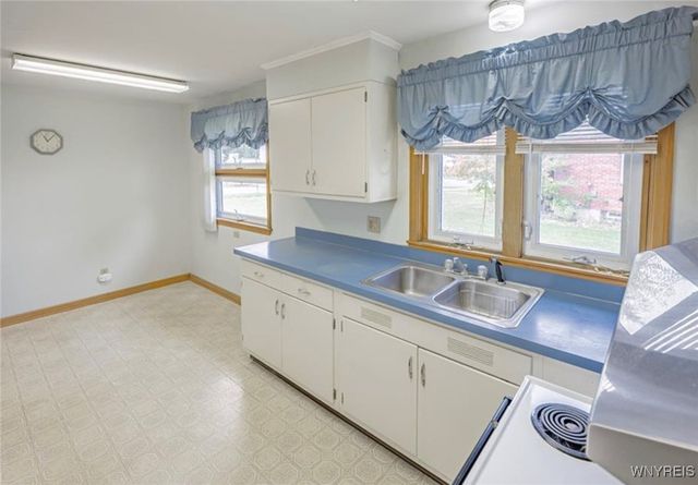 1088 98th Street, Niagara Falls, NY 14304