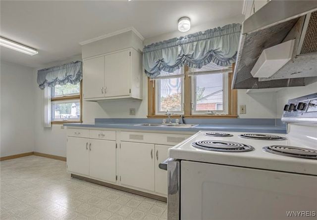 1088 98th Street, Niagara Falls, NY 14304