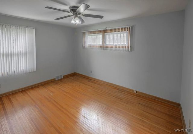 1088 98th Street, Niagara Falls, NY 14304