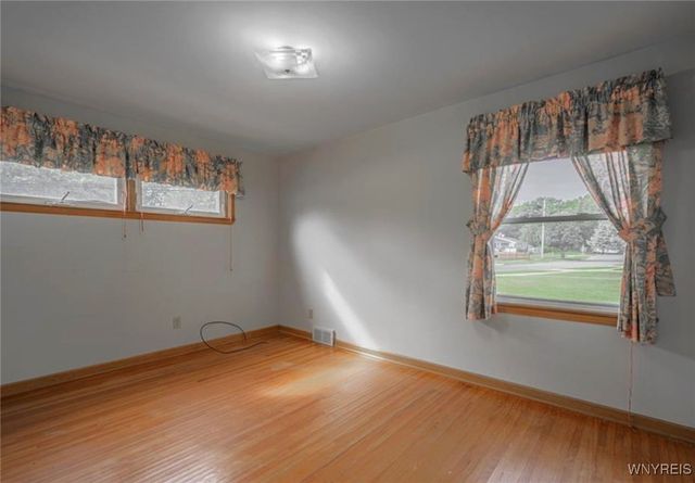 1088 98th Street, Niagara Falls, NY 14304