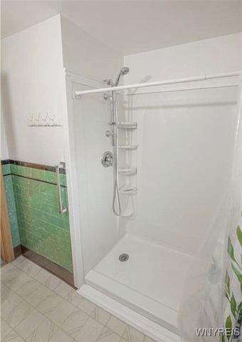 1088 98th Street, Niagara Falls, NY 14304