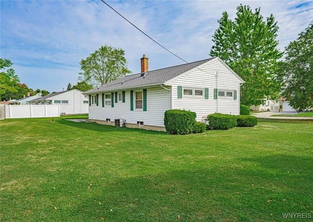 1088 98th Street, Niagara Falls, NY 14304