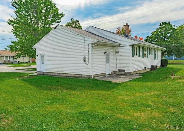 1088 98th Street, Niagara Falls, NY 14304