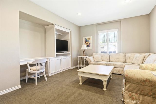 1682 W Alps, Upland, CA 91784