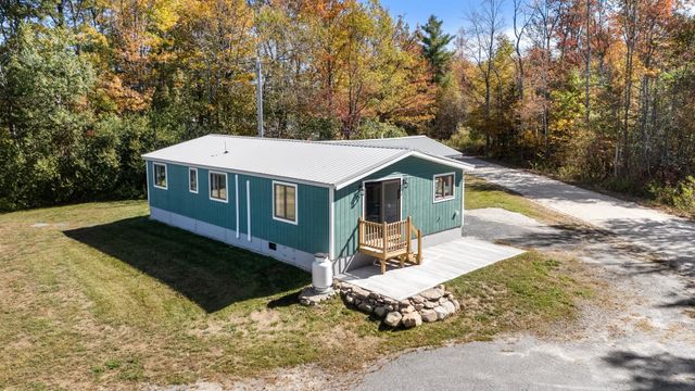 77 Hazzard Road North, Springfield, NH 03284