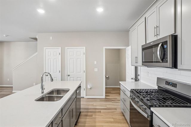 22160 E 8th Avenue, Aurora, CO 80018