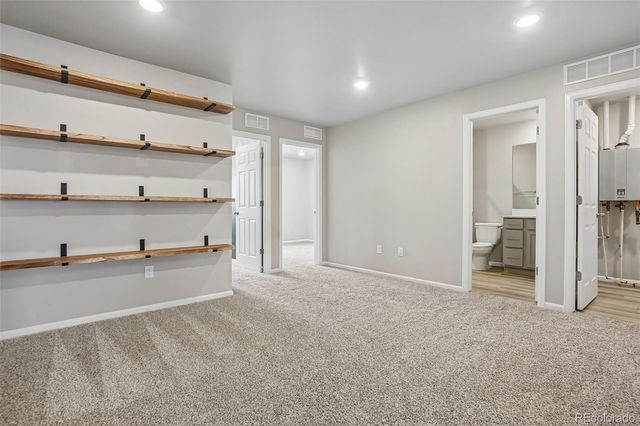 22160 E 8th Avenue, Aurora, CO 80018