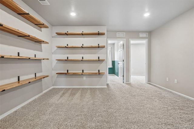 22160 E 8th Avenue, Aurora, CO 80018