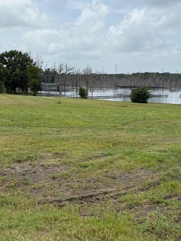 240 Shoreline Drive, Dodd City, TX 75438