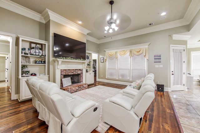 13110 Cypress Swamp Dr, Geismar, LA 70734