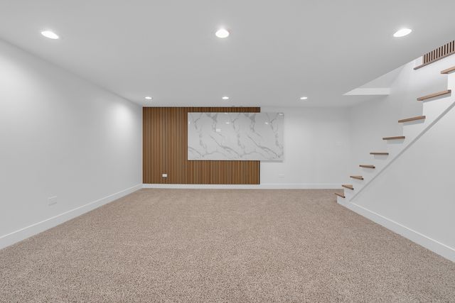 1408 N Burning Bush Lane, Mount Prospect, IL 60056