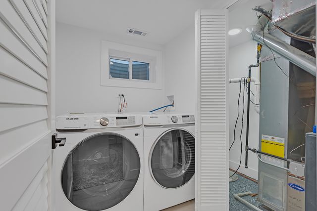 1408 N Burning Bush Lane, Mount Prospect, IL 60056