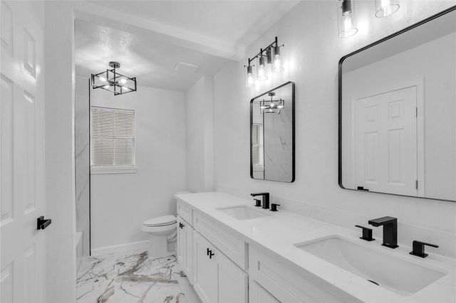 1 S Heights Street, La Marque, TX 77568