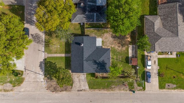 1 S Heights Street, La Marque, TX 77568