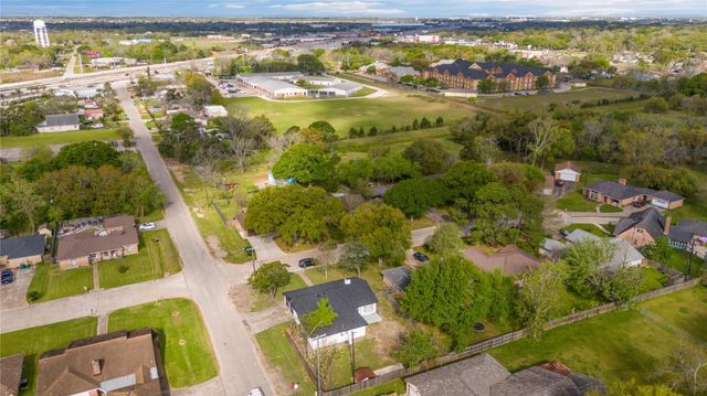 1 S Heights Street, La Marque, TX 77568