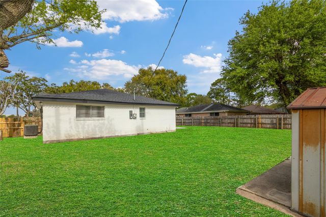 1 S Heights Street, La Marque, TX 77568