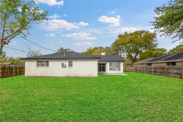 1 S Heights Street, La Marque, TX 77568
