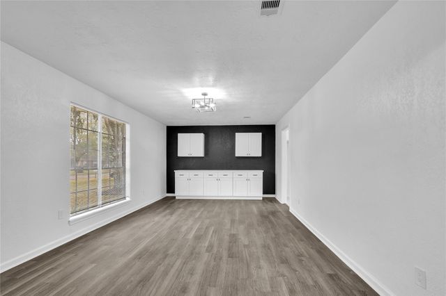 1 S Heights Street, La Marque, TX 77568