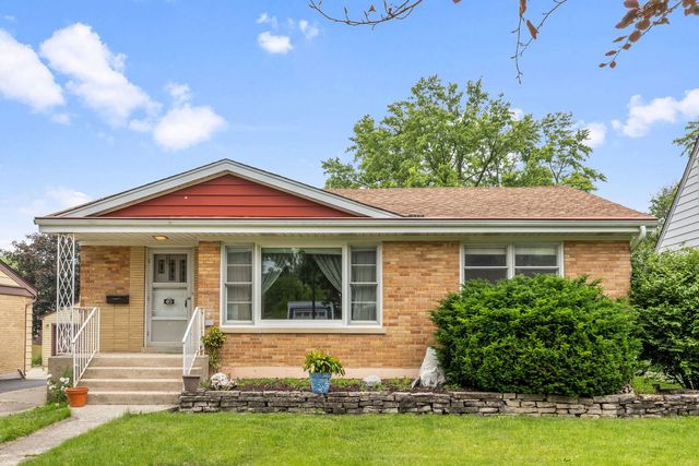 493 W Avery Street, Elmhurst, IL 60126