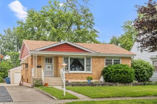 493 W Avery Street, Elmhurst, IL 60126
